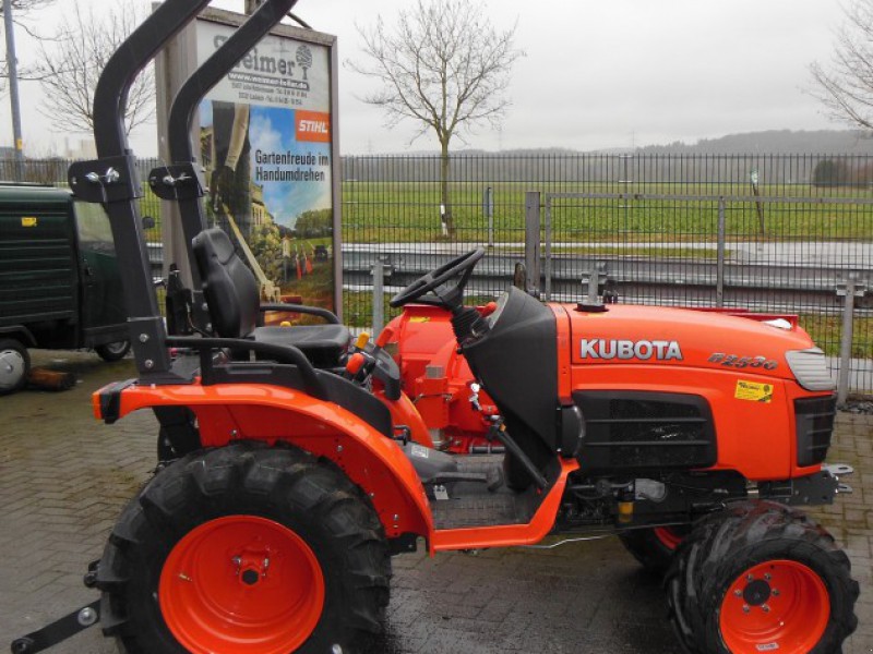 KUBOTA B2350 USZCZELKA GŁOWICY